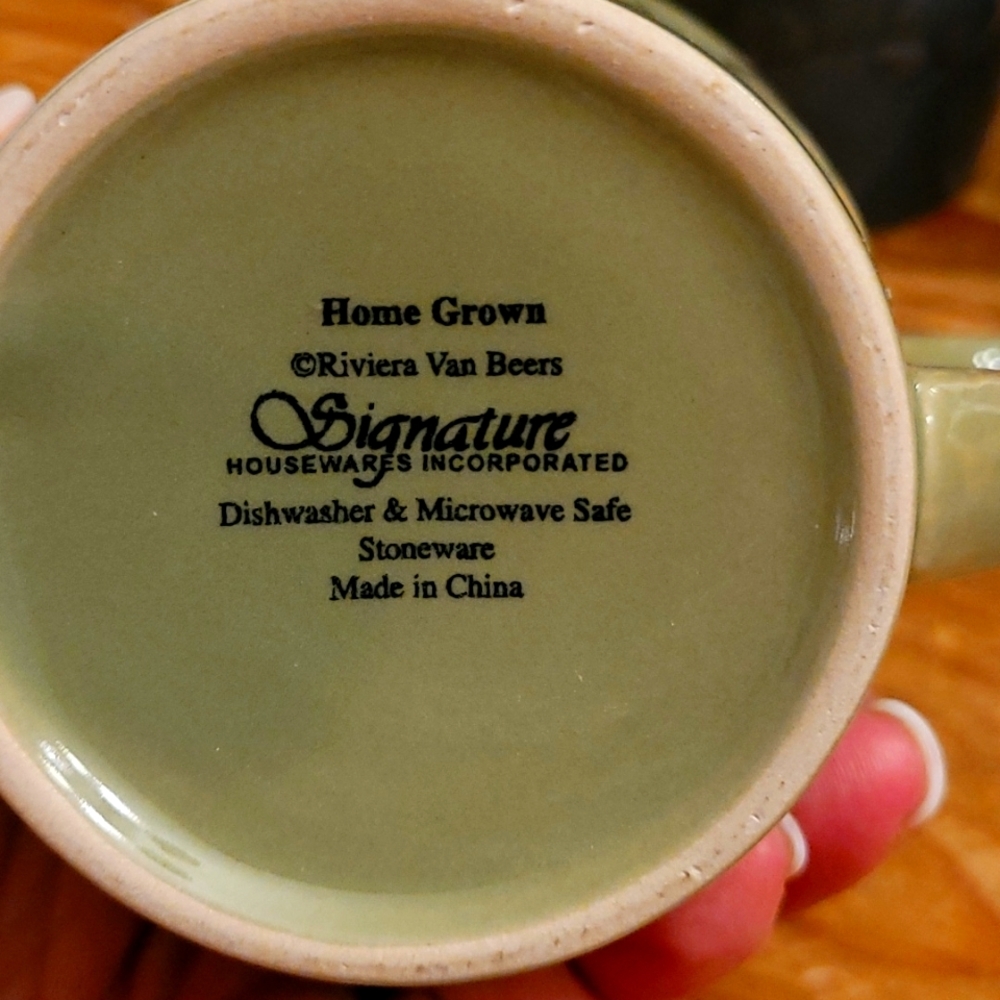 Home Grown Signature - Picture 3 of 3